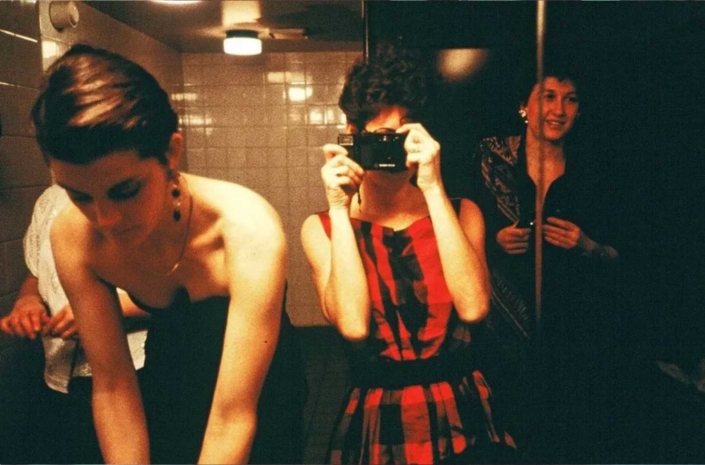 mujeres-en-el-baño-3